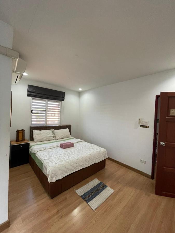 Hostel Like